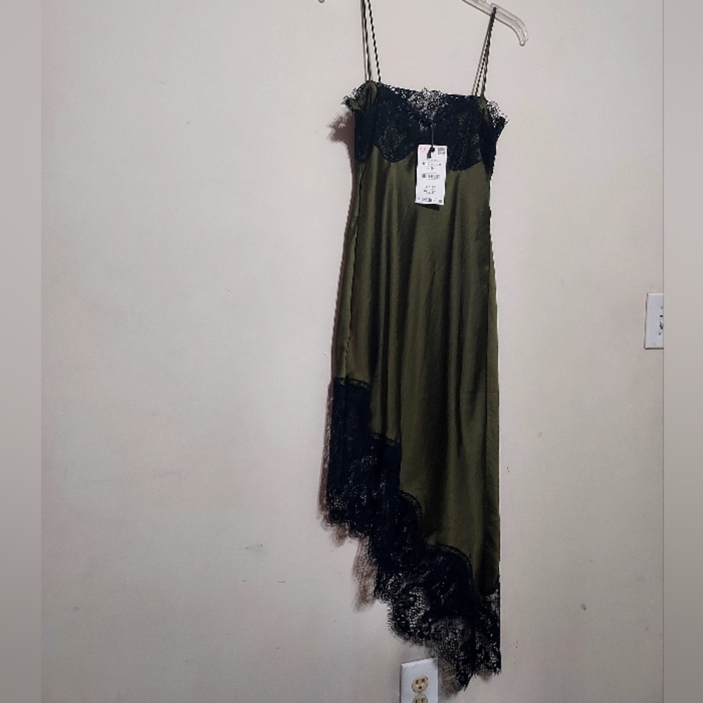 Zara Zw Collection Asymmetric Trendy Green and Black Lace Dress - Picture 15 of 16